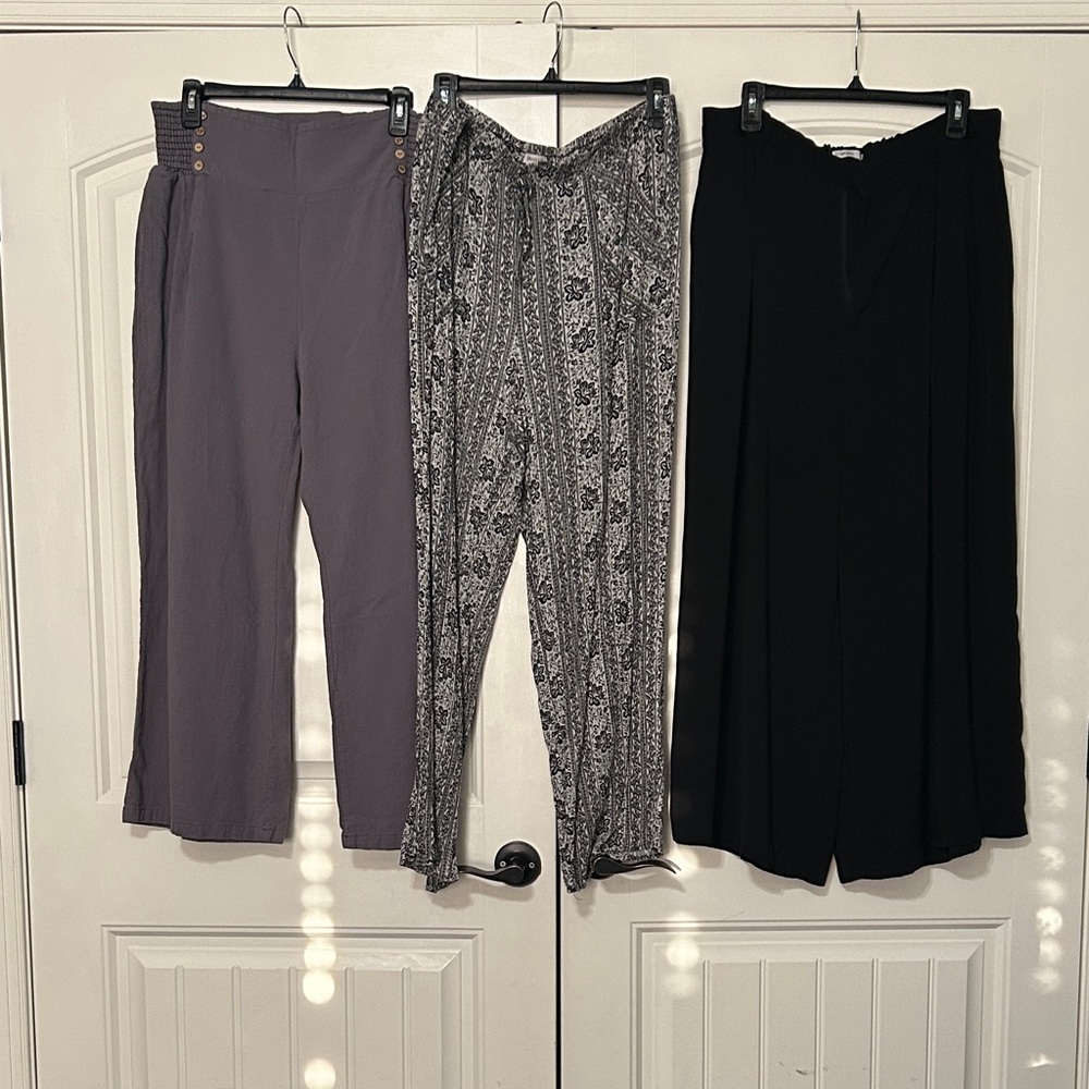 Stylish Women's Pants Set - mix and match 2 for $10 or 3 for $12. Make an offer!
